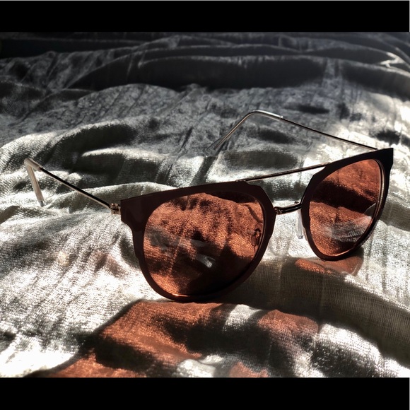 ITEM SOLD ‼️ - Picture 2 of 5